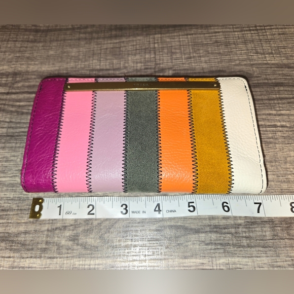 Fossil Women's Multicolor Leather Wallet - Picture 13 of 14